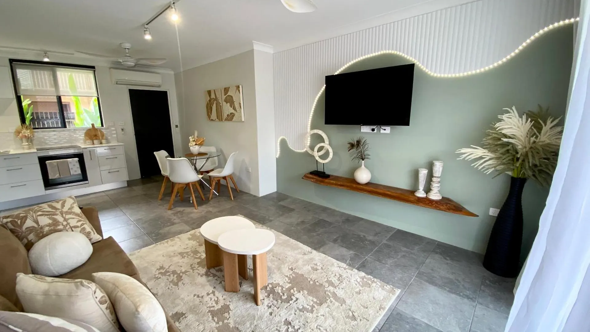 San Antone Luxury In The Cbd location